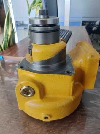 Насос водяной Komatsu 6212-62-2100 (К)
