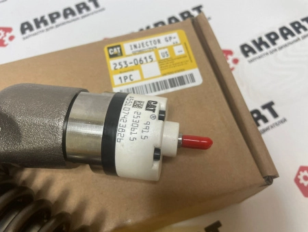Топливная форсунка CAT 253-0615