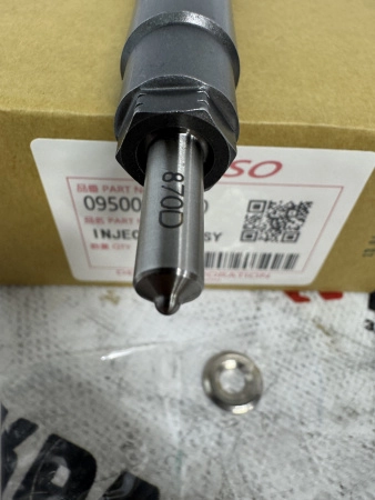 Топливная форсунка Denso 095000-5600 / 1465A041 Mitsubishi L200 4D56 (К)