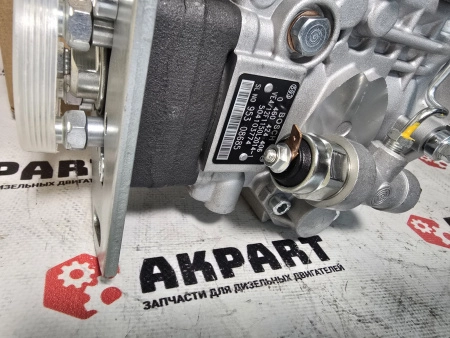 Топливный насос высокого давления Bosch 0460424406 / 2856382 / 504103774 (К)