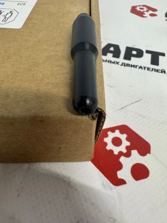 Штуцер форсунки подачи топлива John Deere RE522594 (К)