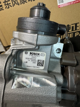 Топливный насос высокого давления Cummins 5526165 / 5302736 / 0445020609 / 0445020617 (Оригинал)